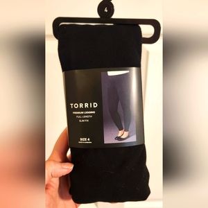 Premium slim fix black leggings. Size 4